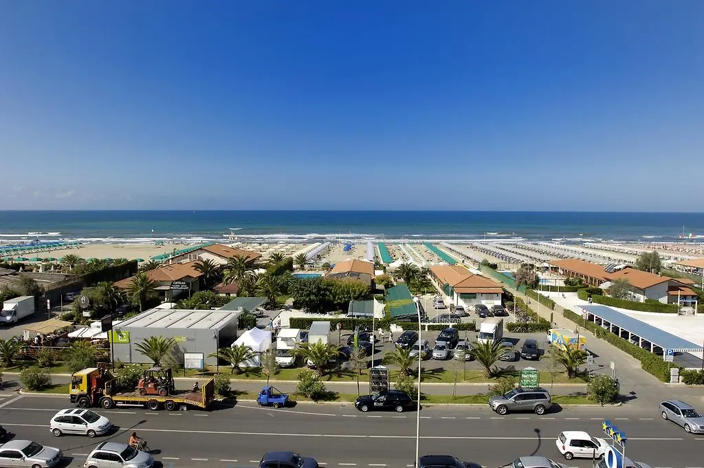 Hotel Oceano Marina di Pietrasanta 3*,