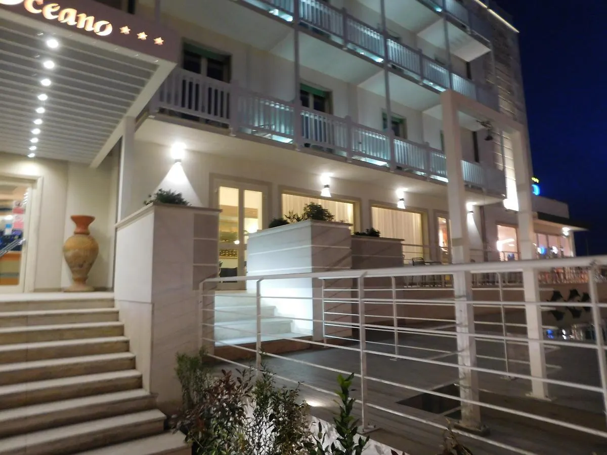 Hotel Oceano Marina di Pietrasanta 3*,  Italia