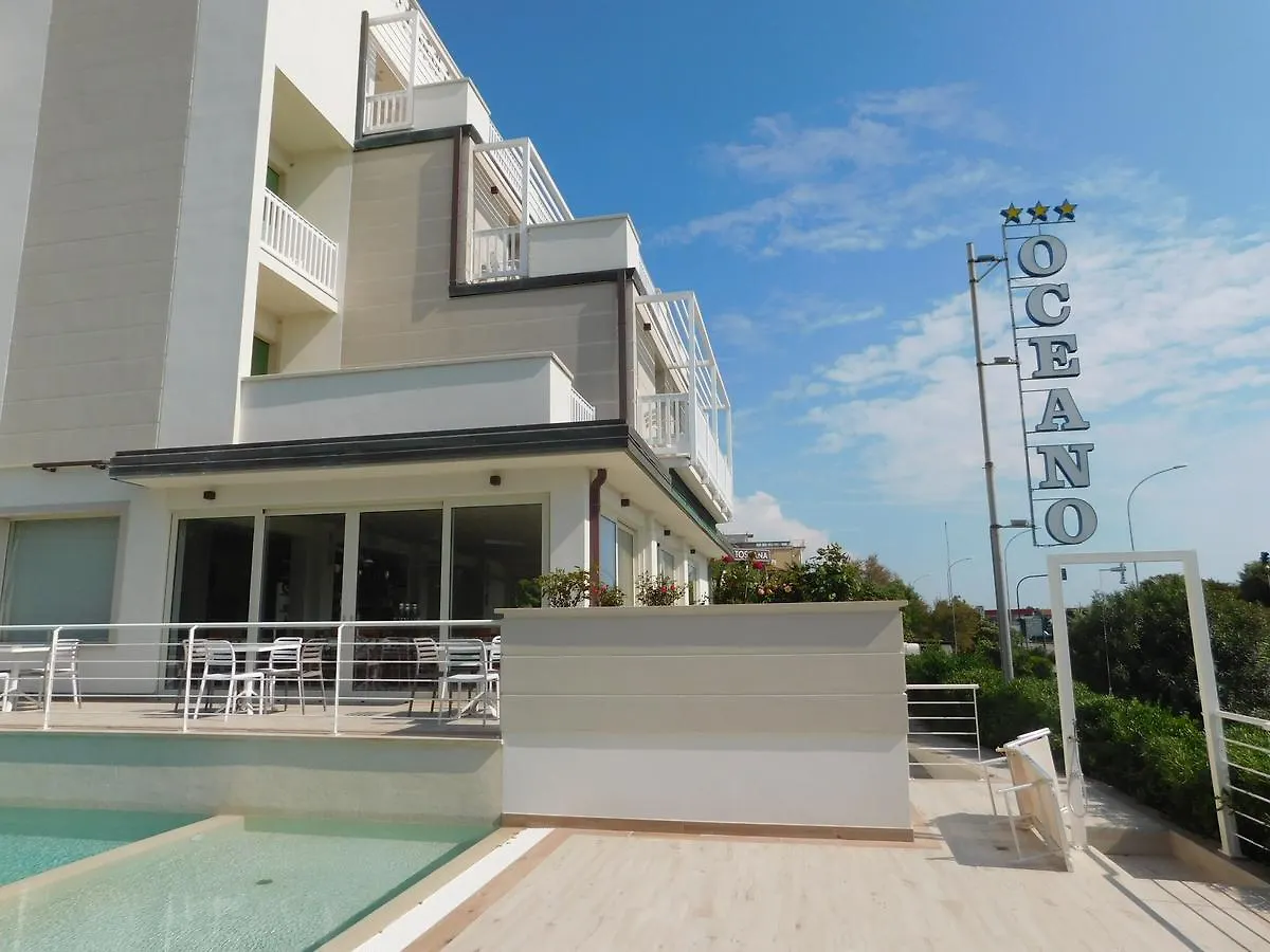 Hotel Oceano Marina di Pietrasanta 3*,  Italia
